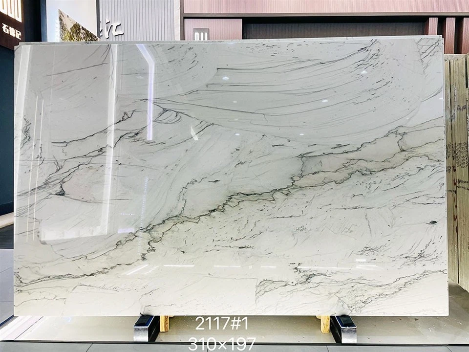 calacatta macaubas quartzite slab